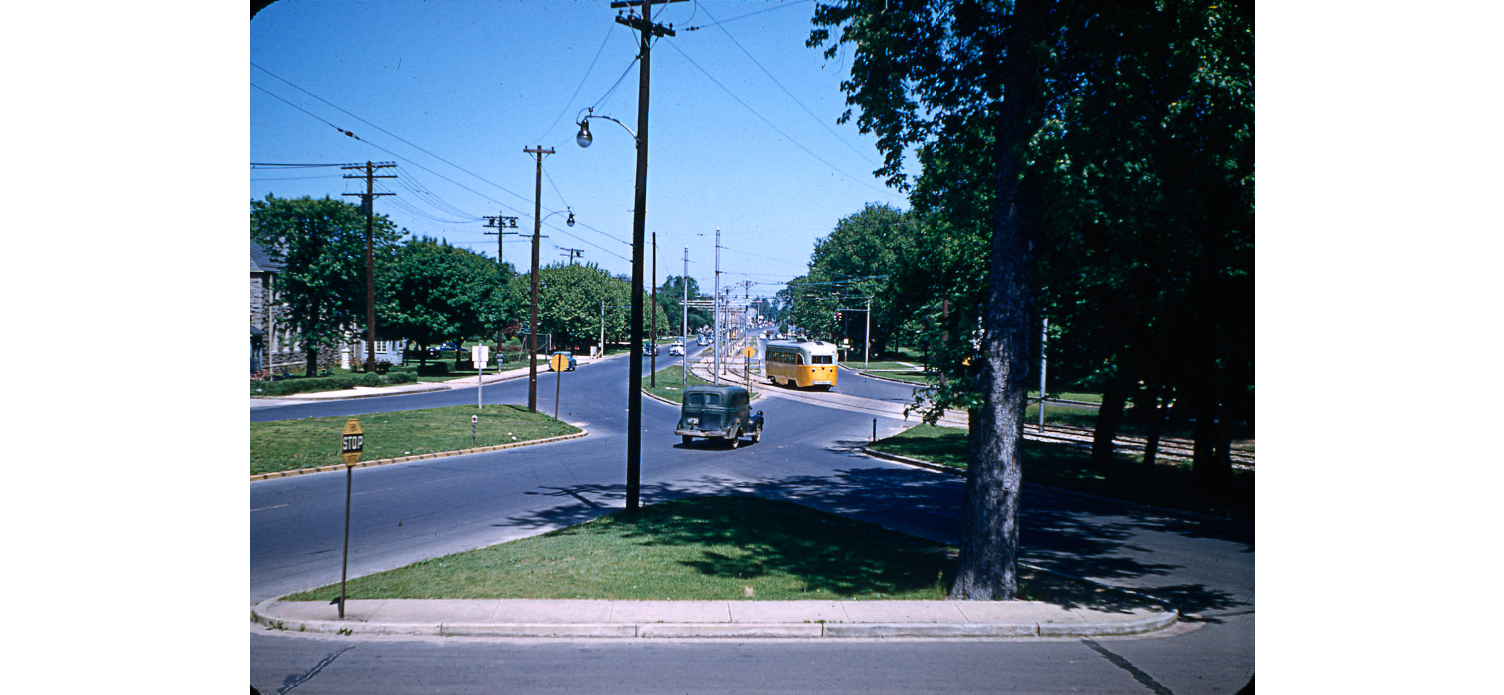 baltimoretransitstreetcarnumber7078onedmondsonavenue-oldfrederickroad-carlines9and14.jpg