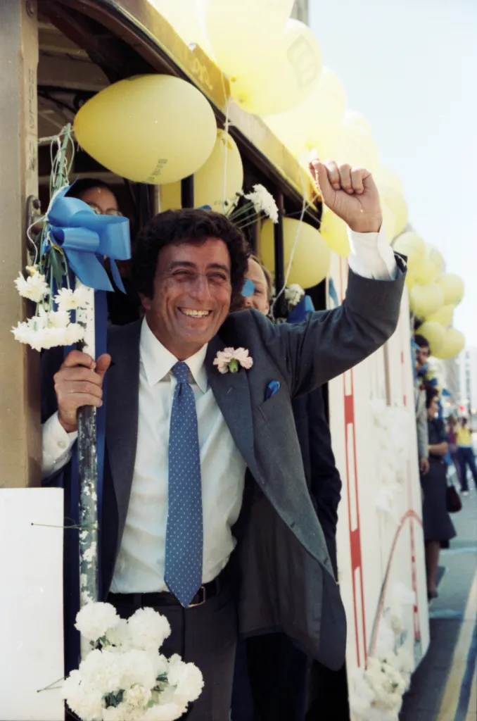 cablecarsanfrantonybennett1982.jpg