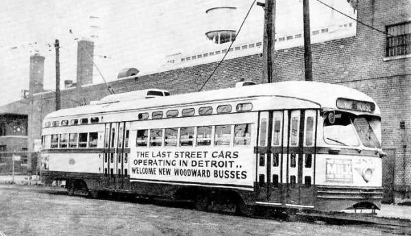 trolley-detroit1956.jpg